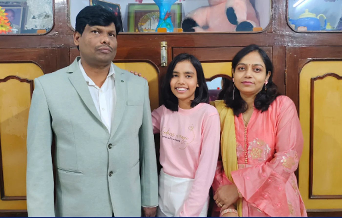 Parents of Manasvi Maurya